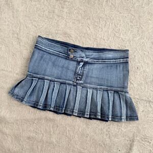Y2K Beverly Jeans Denim Pleated Mini Skirt – Size Medium